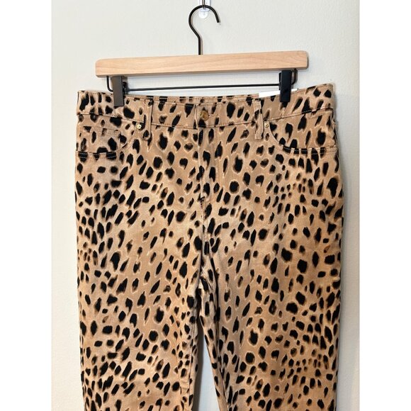 NEW Chico's So Slimming Leopard Girlfriend Slim Ankle High-Rise Denim Jeans 10 - Picture 5 of 15